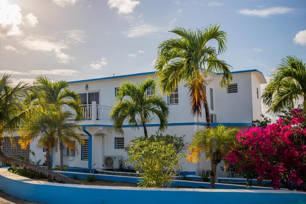 Easy Corner Villas Sandy Ground Village Exterior photo