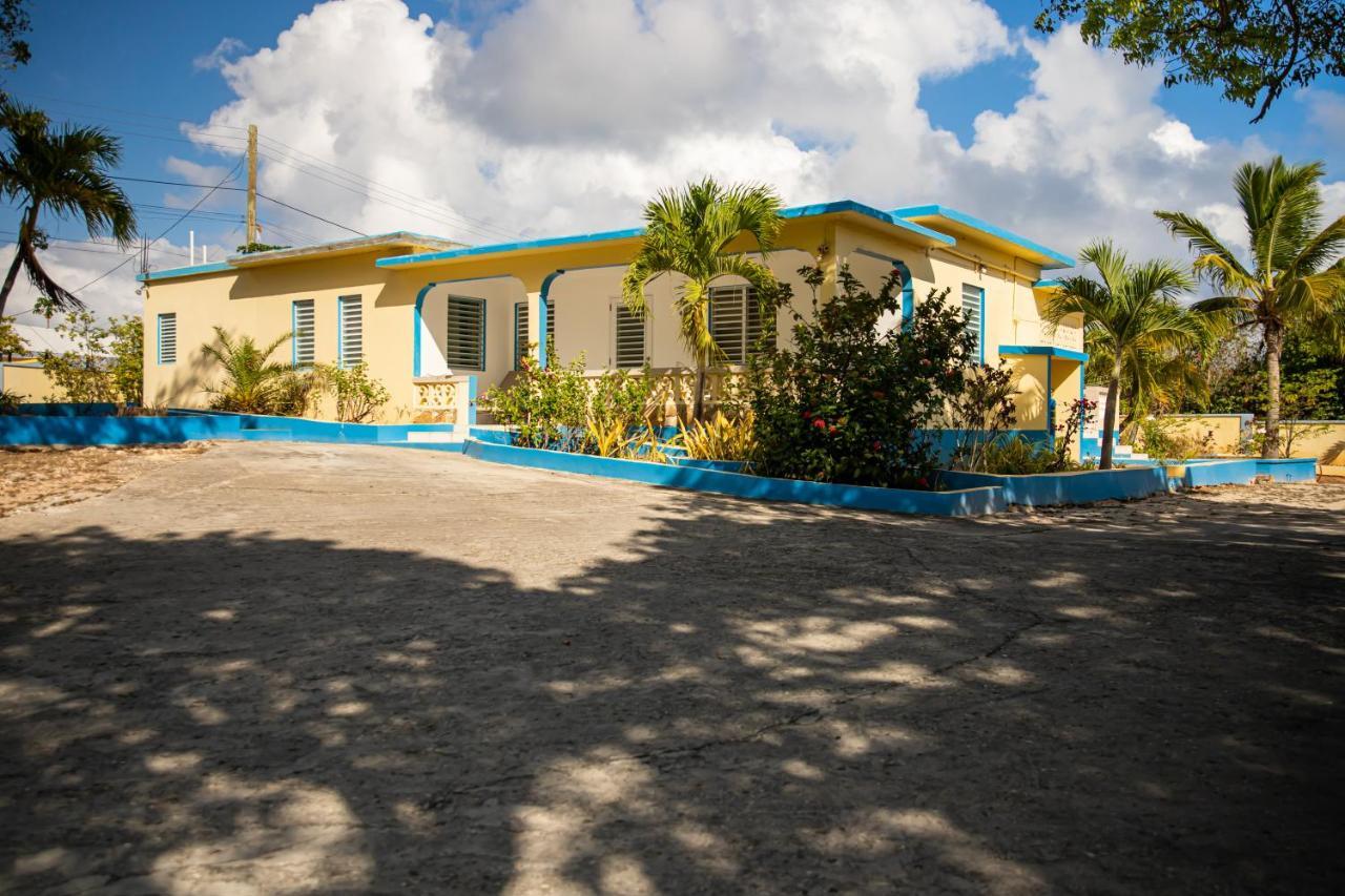 Easy Corner Villas Sandy Ground Village Exterior photo