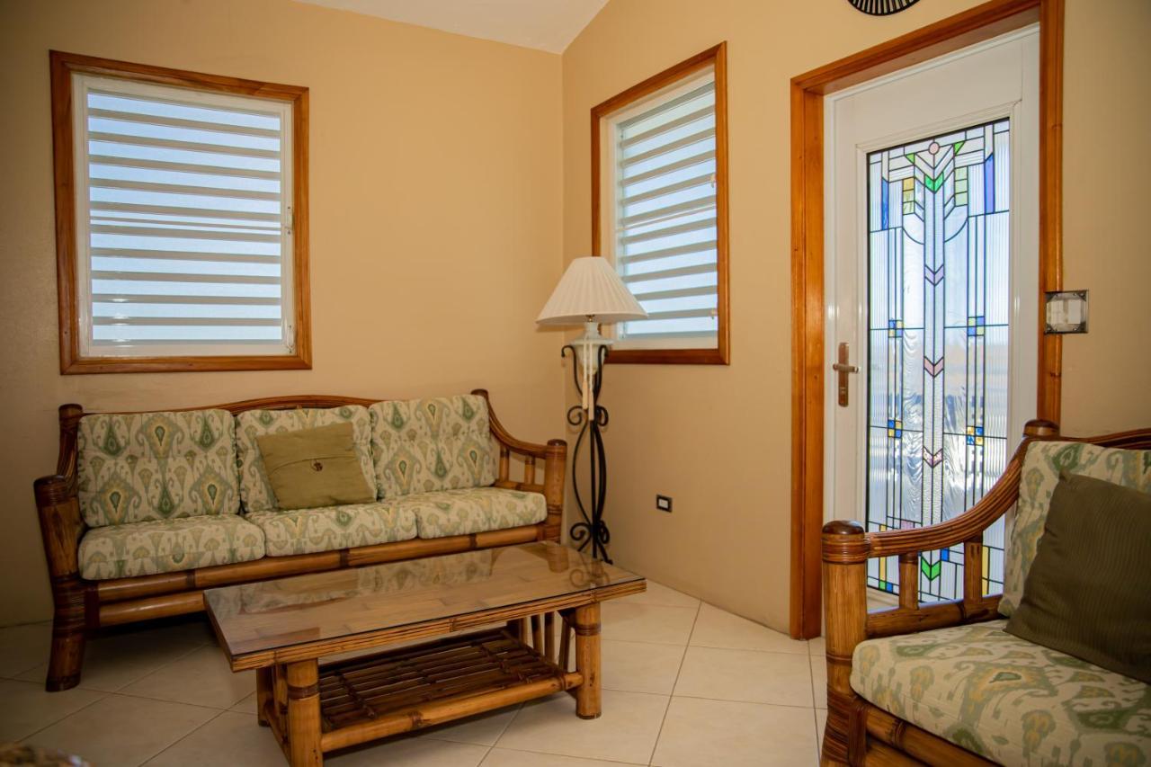 Easy Corner Villas Sandy Ground Village Exterior photo